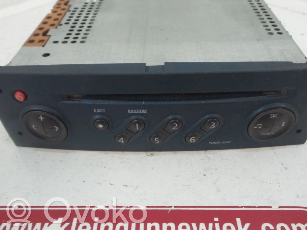 Renault Modus Panel / Radioodtwarzacz CD/DVD/GPS 