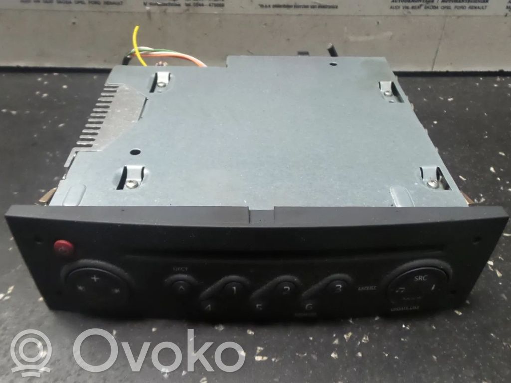 Renault Clio III Unità principale autoradio/CD/DVD/GPS 