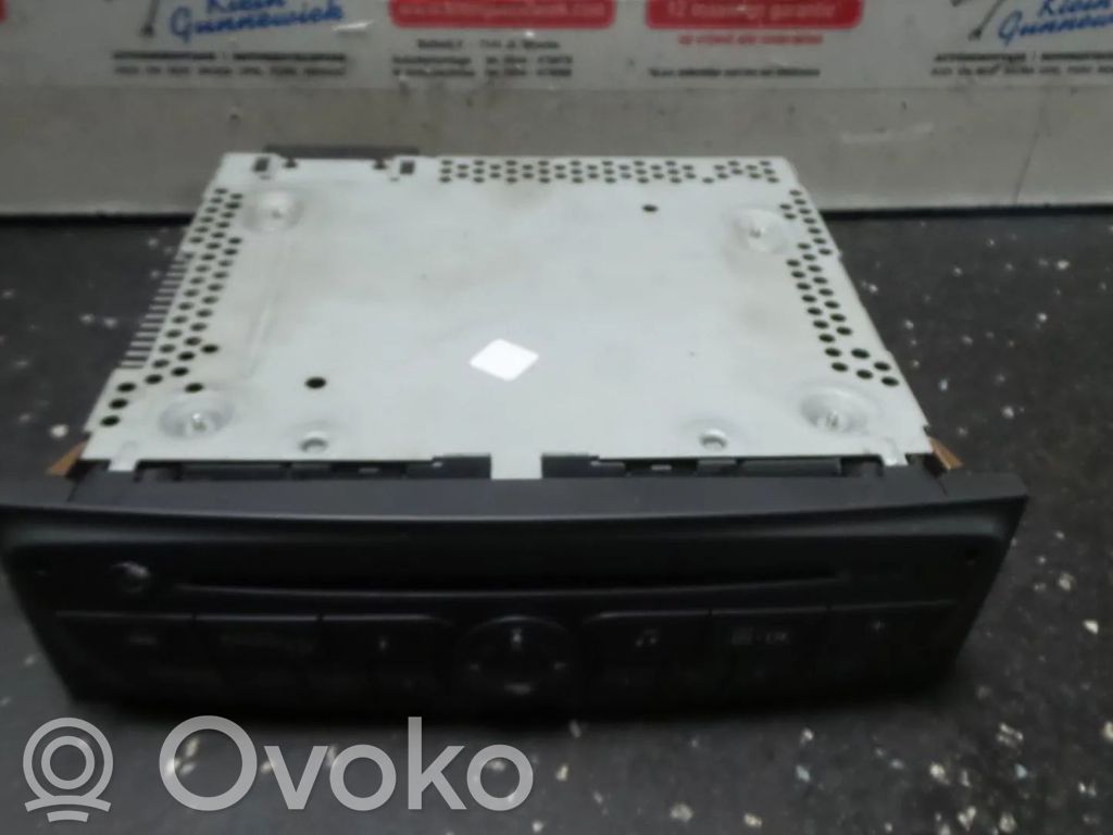 Panel / Radioodtwarzacz CD/DVD/GPS   281150038R