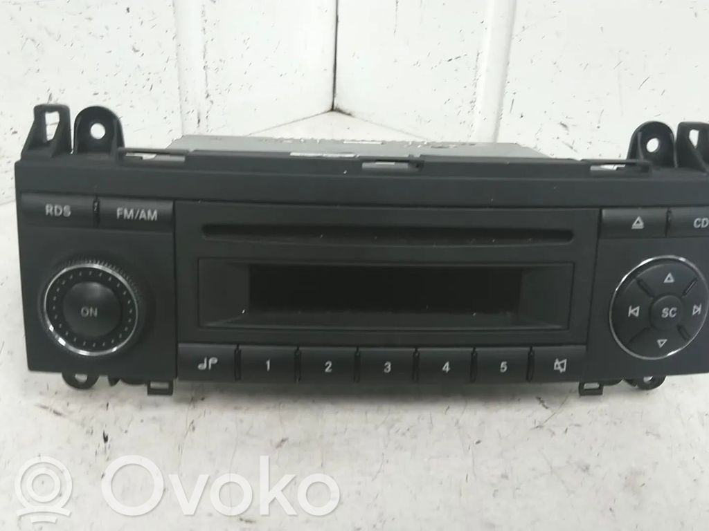 Mercedes-Benz B W245 Unitate principală radio/CD/DVD/GPS 