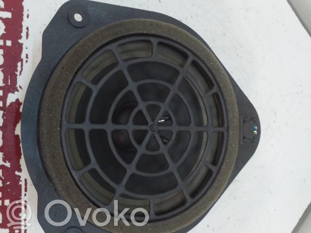 Audi A1 Głośnik drzwi przednich 