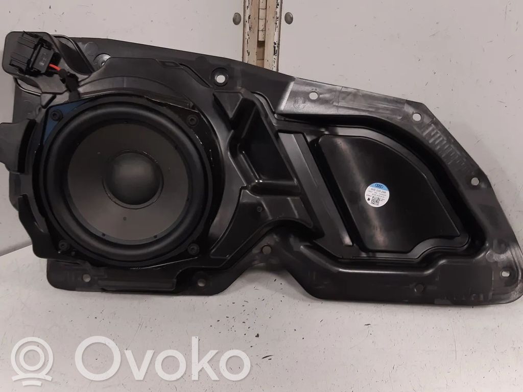 Audi e-tron Front door speaker 