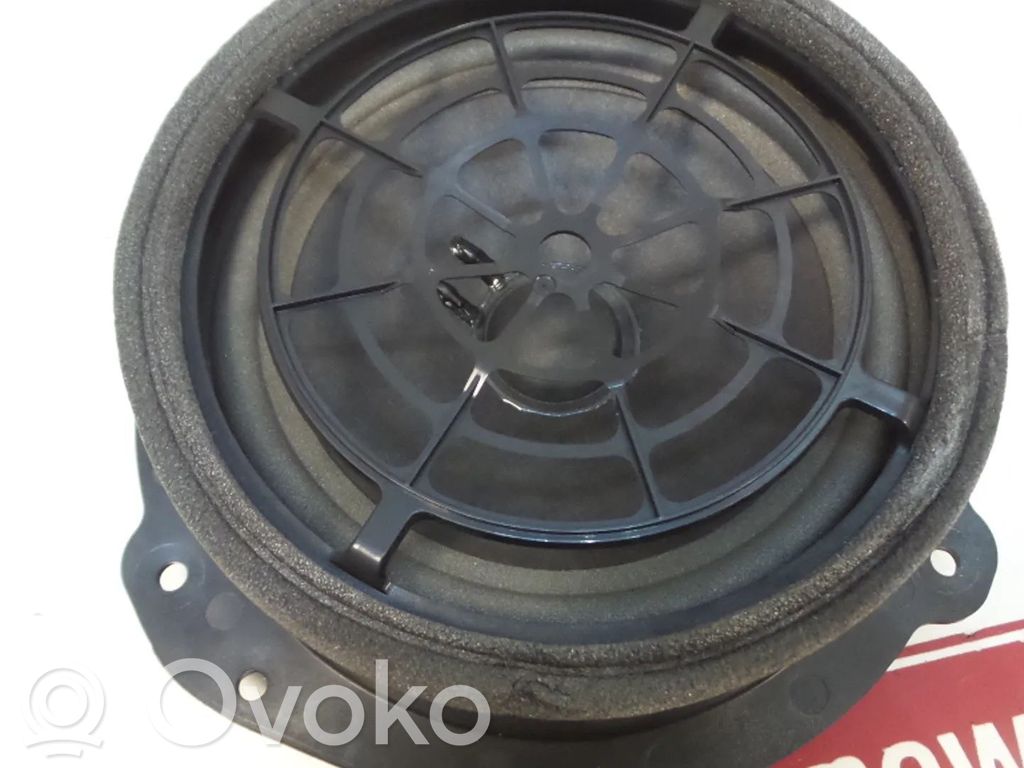 Audi A4 S4 B9 Etuoven kaiutin 