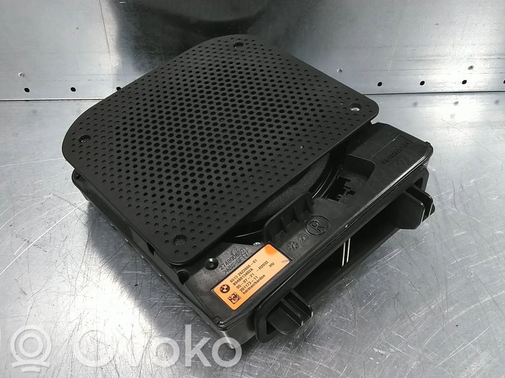 BMW 2 F22 F23 Front door speaker 