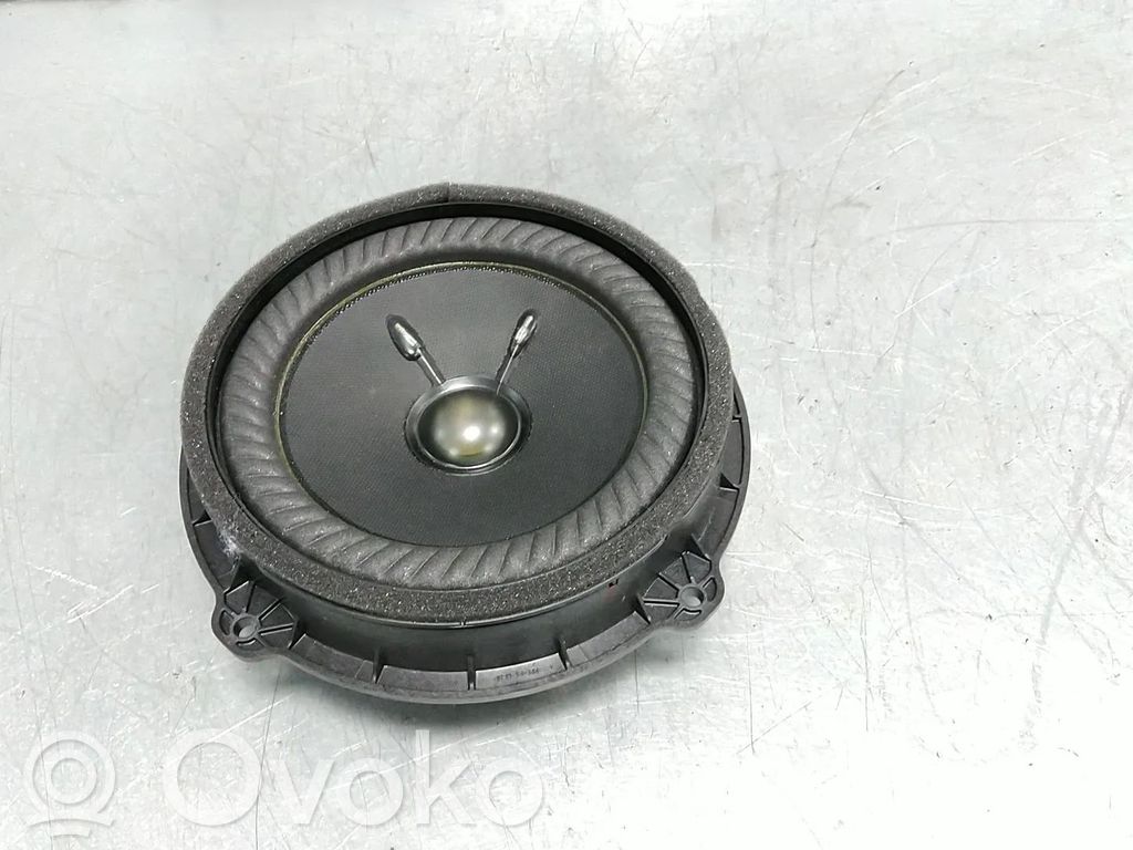 KIA Sorento IV Difuzor ușă față 