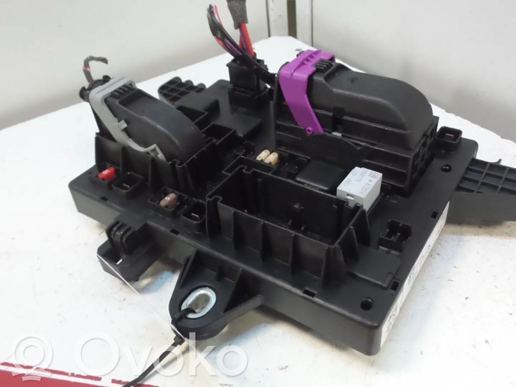 Module de fusibles   13368651