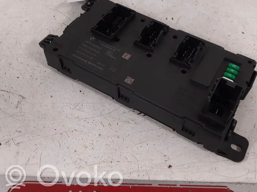 BMW 4 F32 F33 Ramka / Moduł bezpieczników 