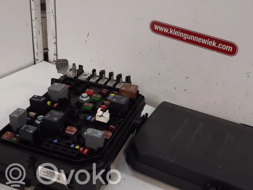 Vauxhall Astra K Fuse module 