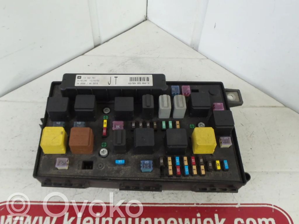 Módulo de fusible   13242781