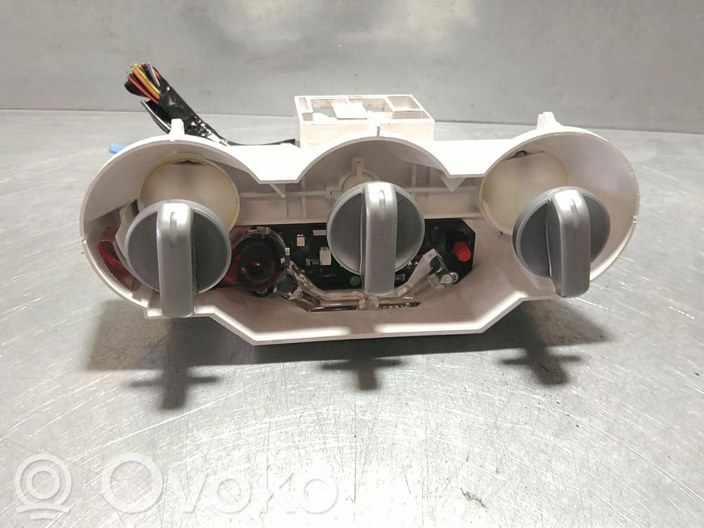 Opel Agila B Climate control unit 