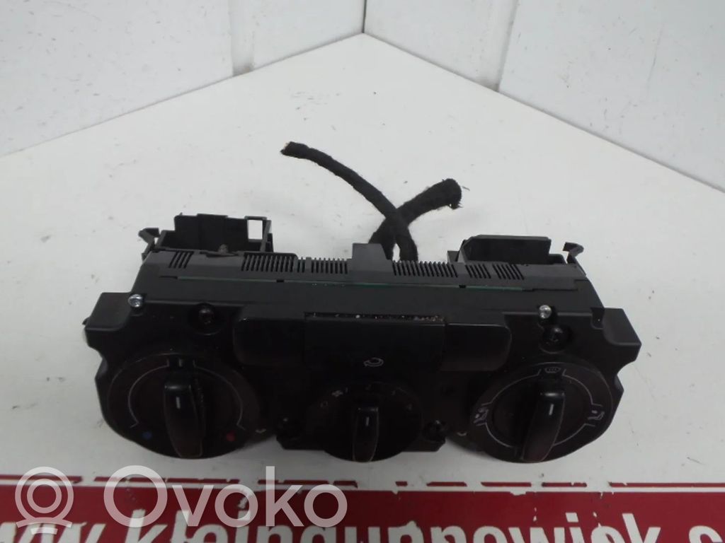 Volkswagen Caddy Climate control unit 