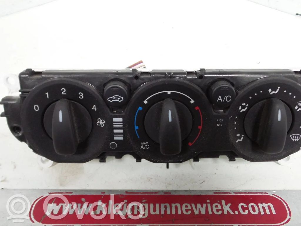 Ford Focus Climate control unit 