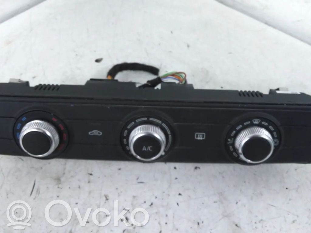 Audi Q2 - Climate control unit 