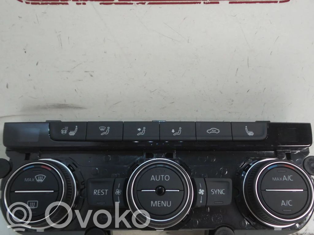 Volkswagen Touran III Panel klimatyzacji 
