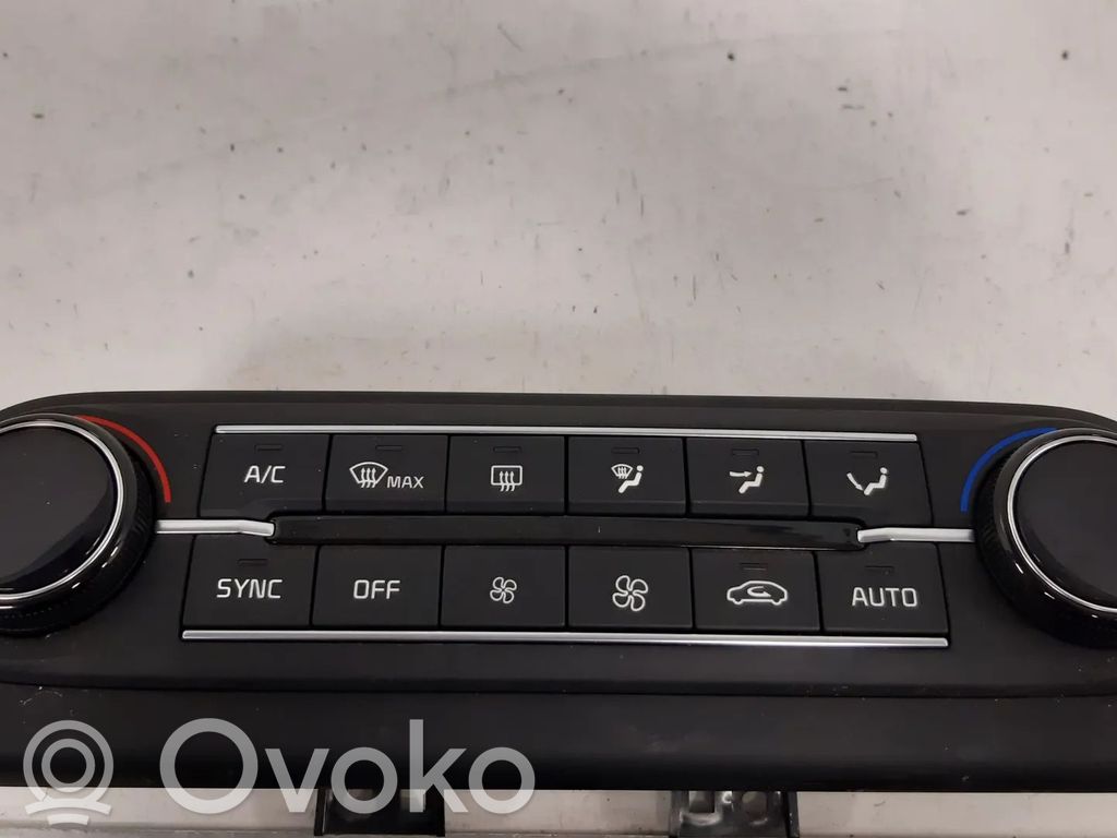 KIA Xceed Unidad de control climatización 