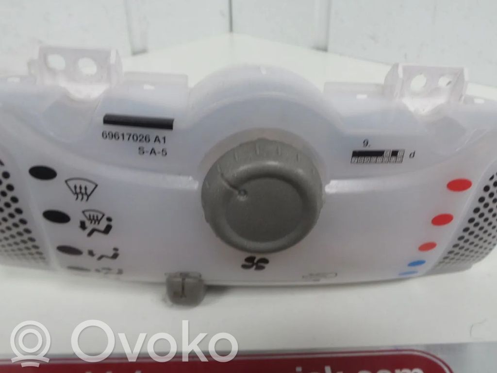 Toyota Aygo AB10 Centralina del climatizzatore 