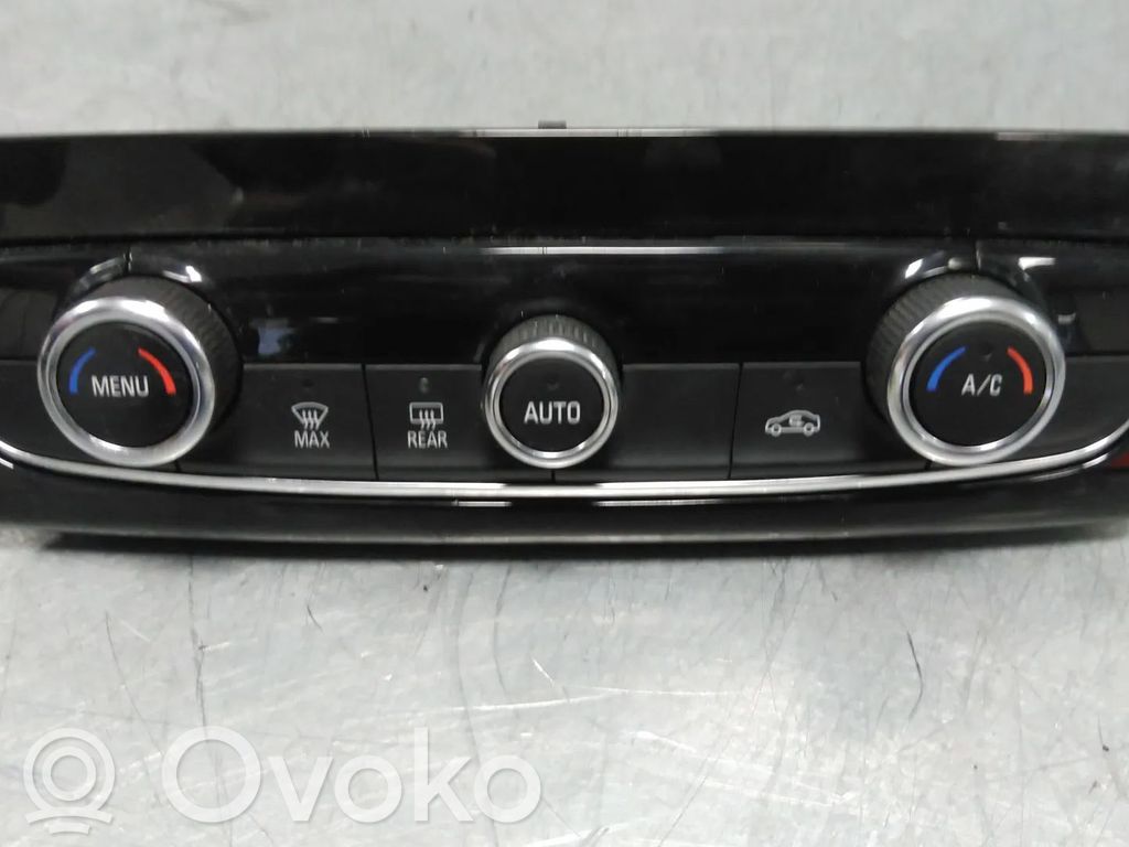 Opel Corsa F Climate control unit 