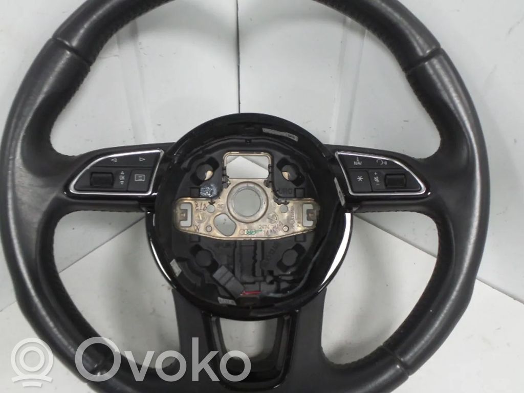 Audi Q3 8U Ohjauspyörä 