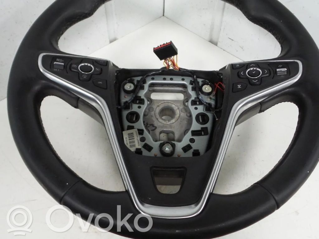 Opel Insignia A Ohjauspyörä 