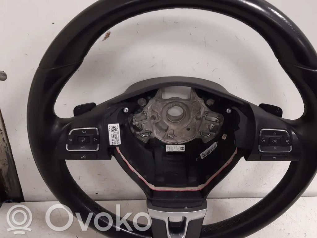 Volkswagen PASSAT B7 Kierownica 