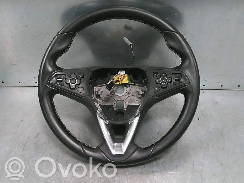 Vauxhall Astra K Volant 
