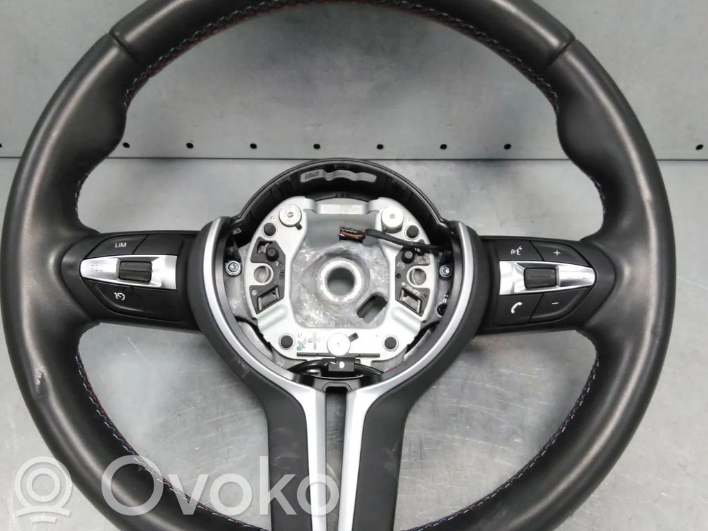 BMW 2 F22 F23 Ohjauspyörä 