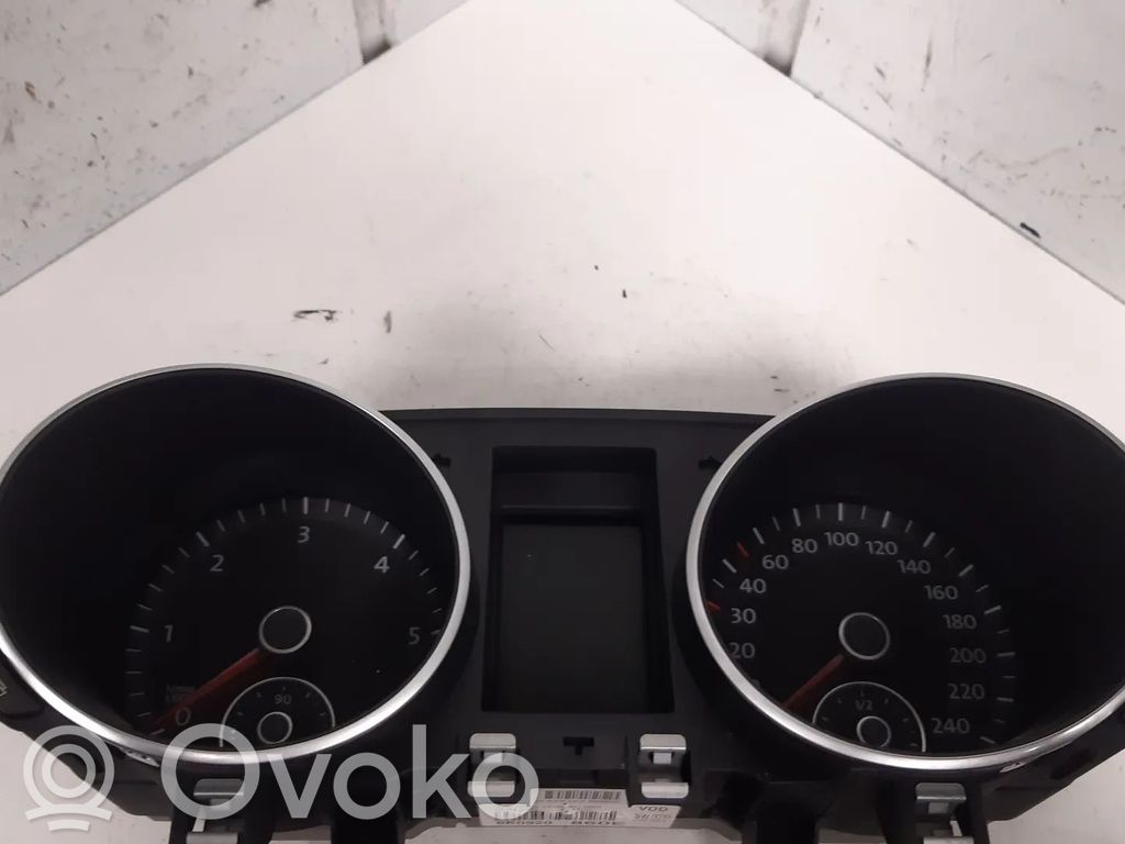 Volkswagen Golf VI Vitezometru (grup de instrumente) 
