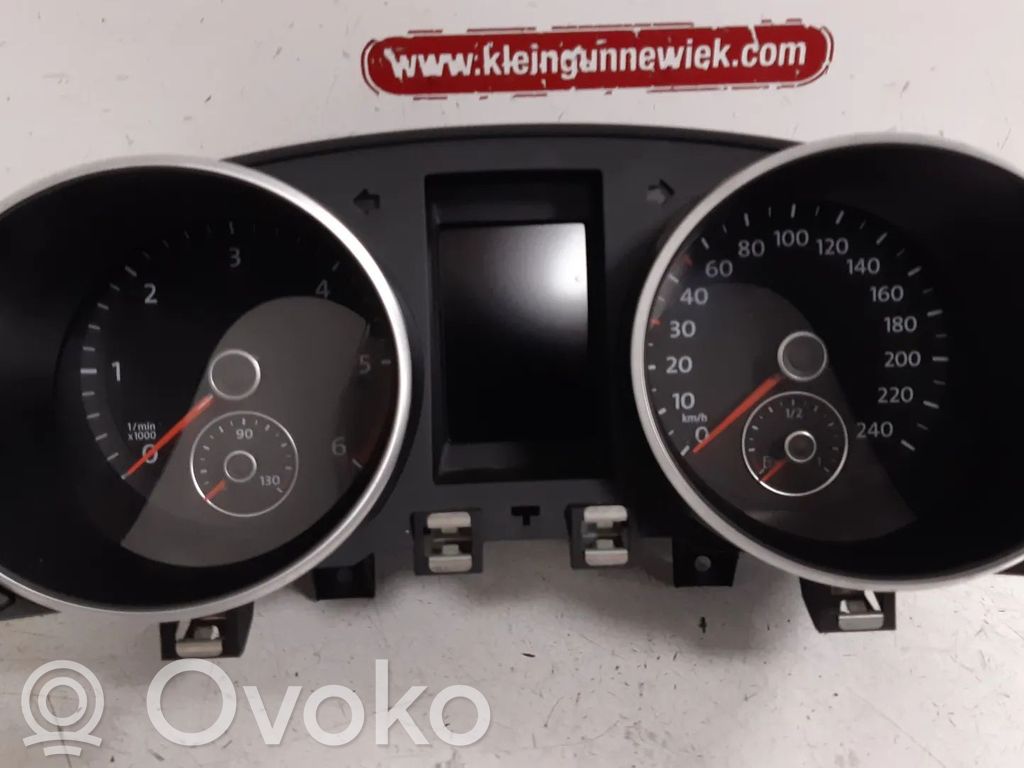 Volkswagen Golf VI Vitezometru (grup de instrumente) 