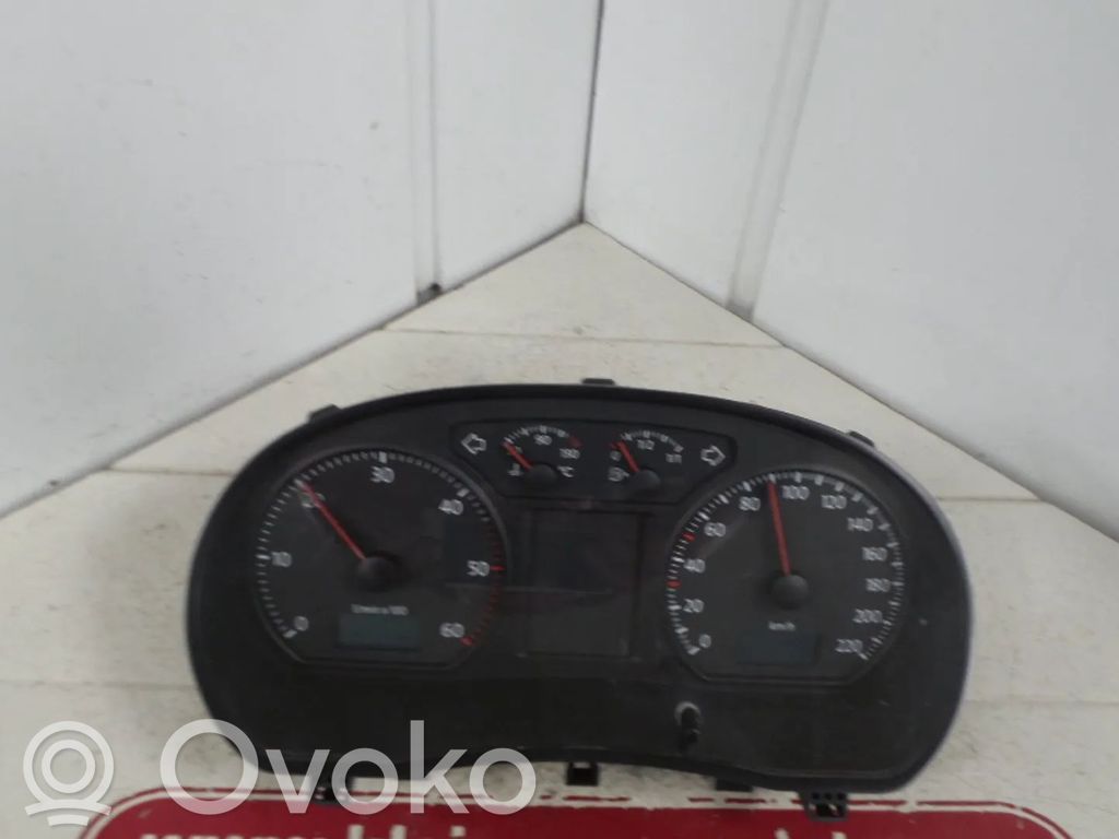 Volkswagen Polo Vitezometru (grup de instrumente) 