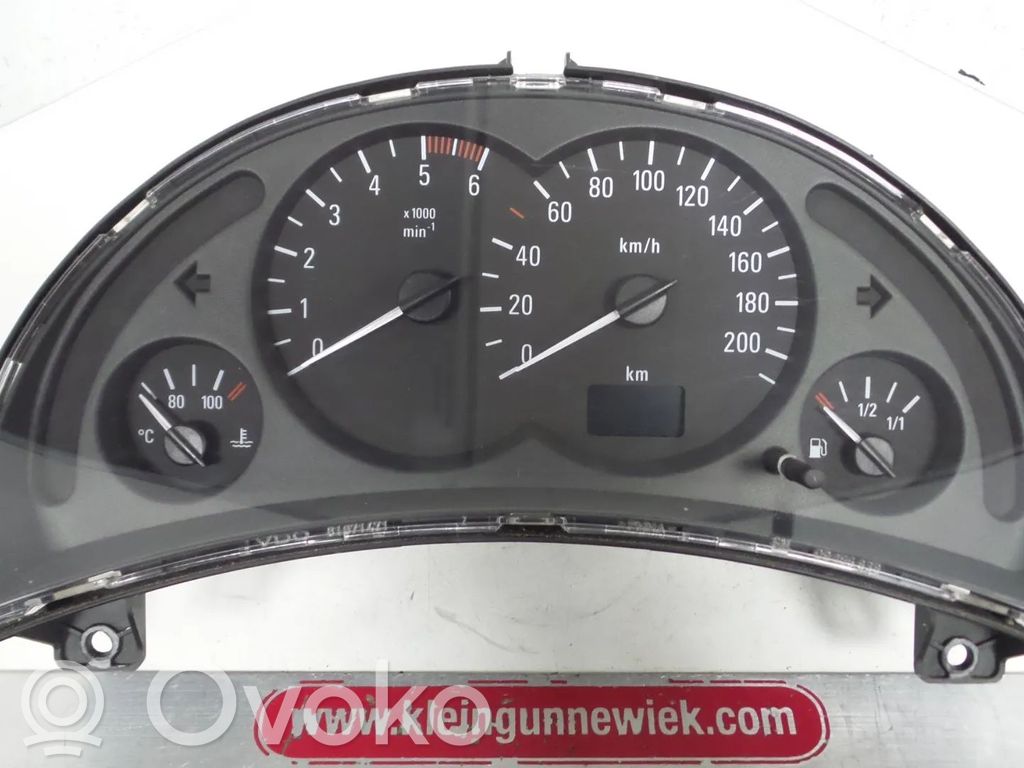 Opel Corsa C Speedometer (instrument cluster) 