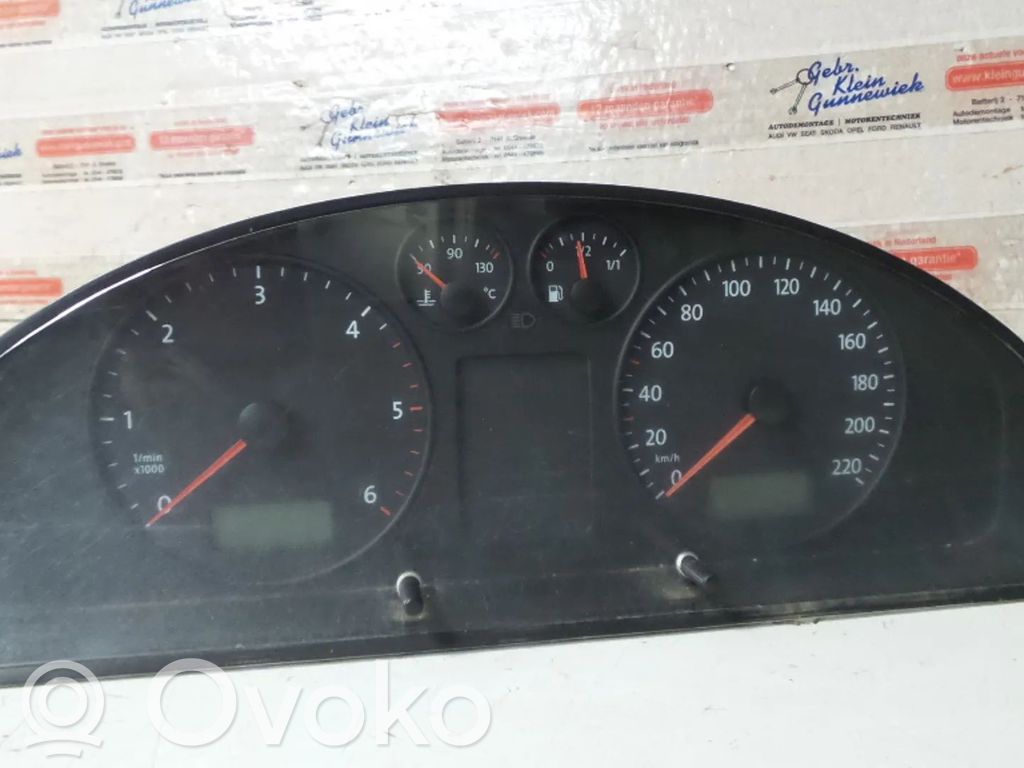 Volkswagen Transporter - Caravelle T5 Vitezometru (grup de instrumente) 