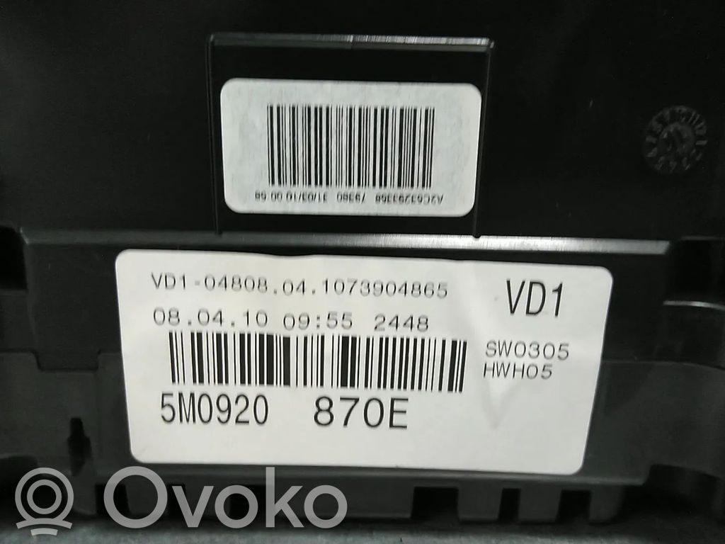 Volkswagen Golf VI Speedometer (instrument cluster) 