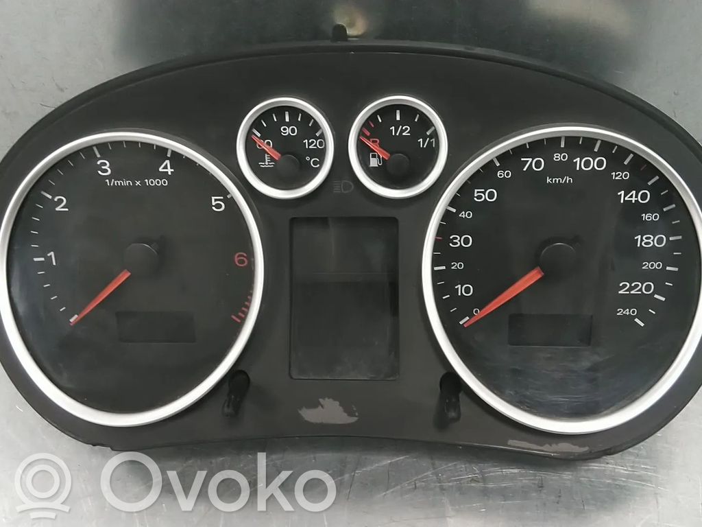 Audi A2 Speedometer (instrument cluster) 
