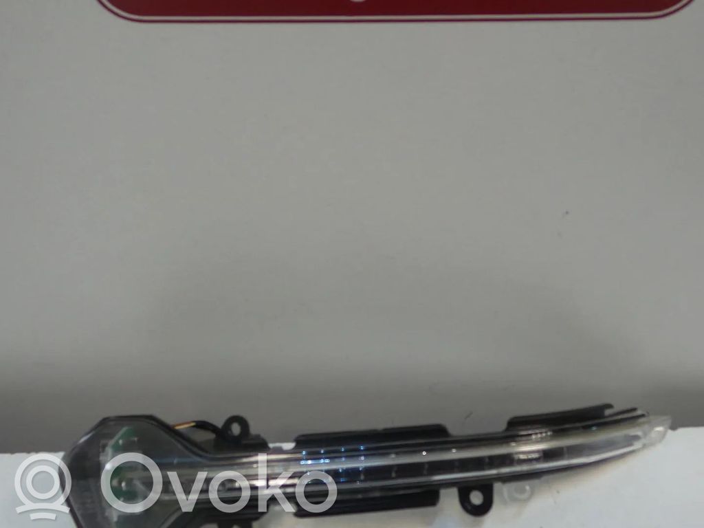 Seat Leon (5F) Front door wing mirror part 