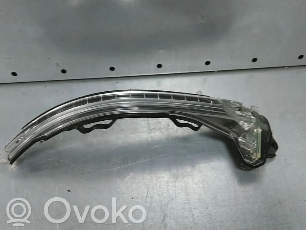 Audi A4 S4 B9 Einzelteile Außenspiegel Tür vorne 