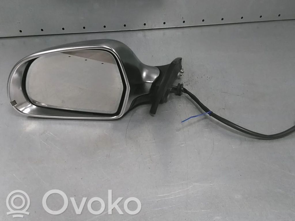 Elektryczne lusterko boczne drzwi przednich   8T1857409J
