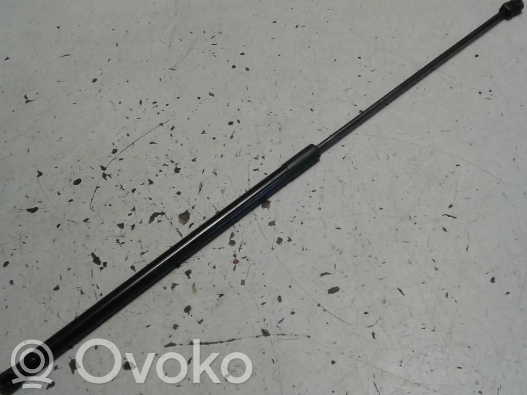 Volkswagen PASSAT B8 Amortizor capotă motor 