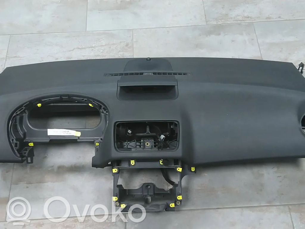 Opel Meriva B Kojelauta 