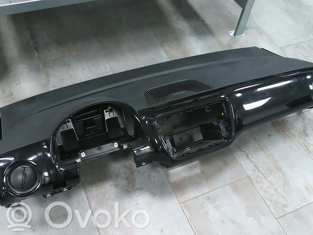 Volkswagen Up Dashboard 