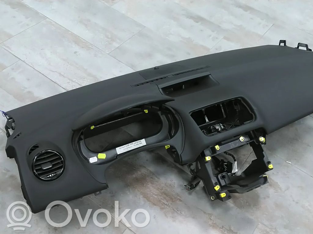 Opel Meriva B Panelė 