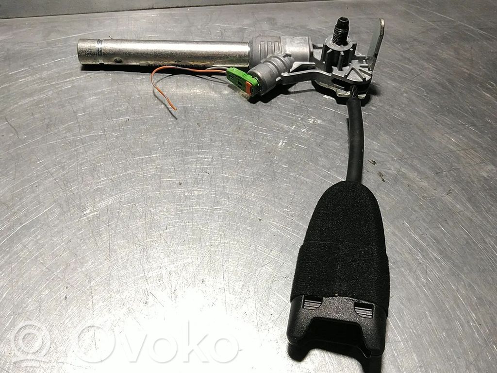 Opel Corsa D Hebilla del cinturón delantero 