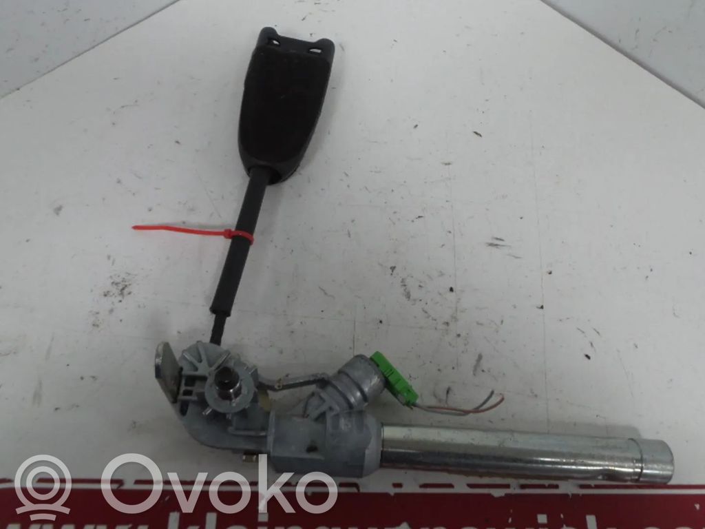 Opel Corsa D Hebilla del cinturón delantero 