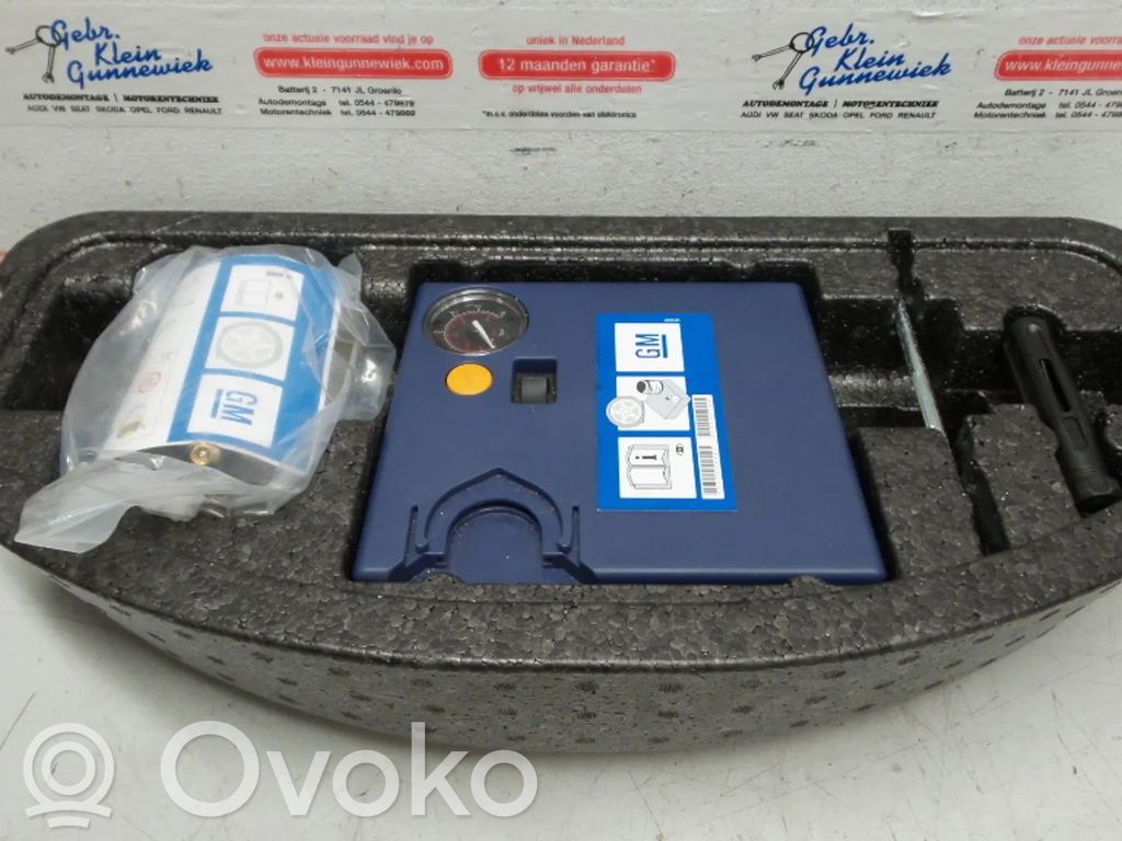 Opel Astra J Alte piese de interior 