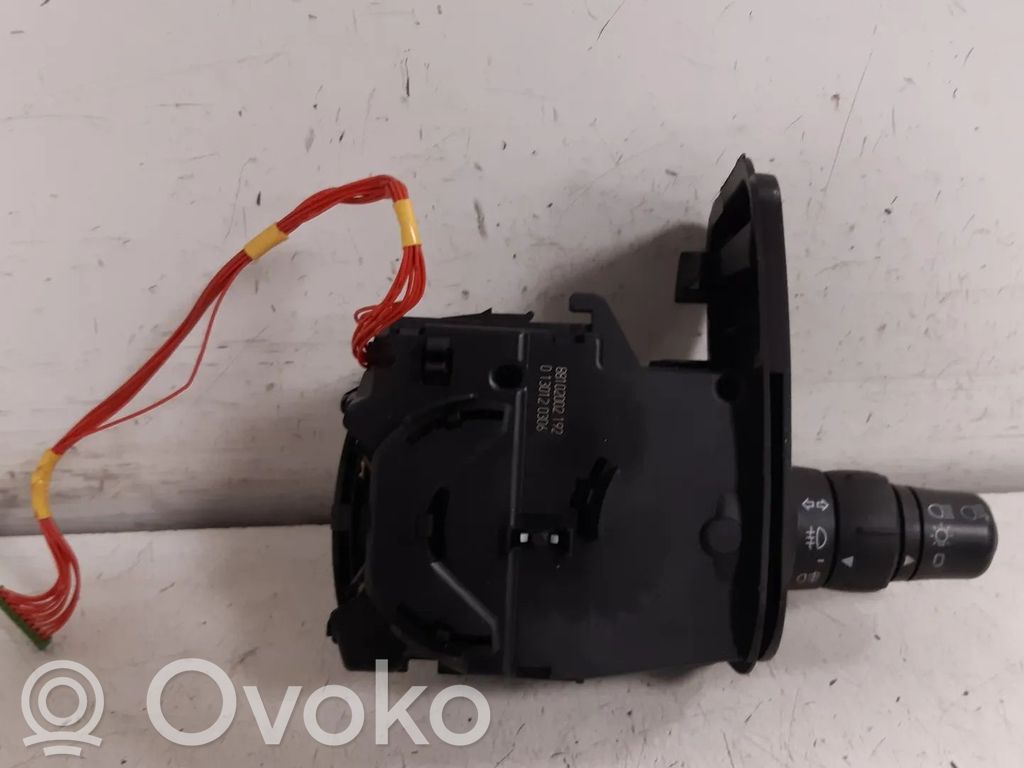 Renault Clio III Otros repuestos del interior 