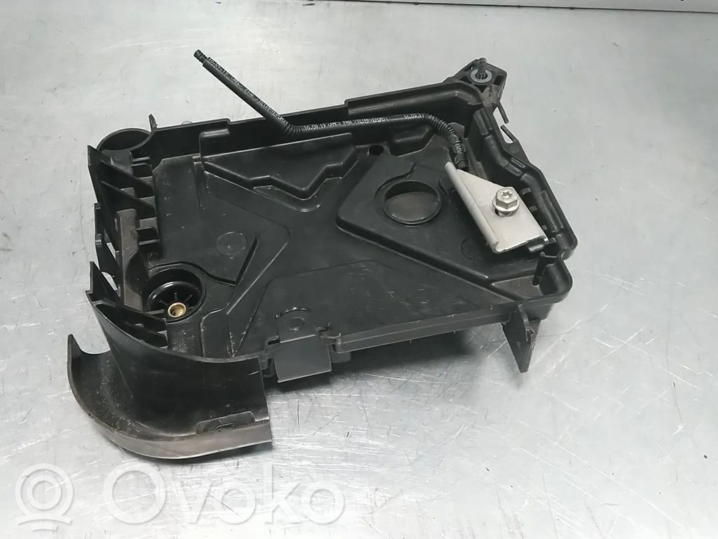 Renault Zoe Akkulaatikon alusta 
