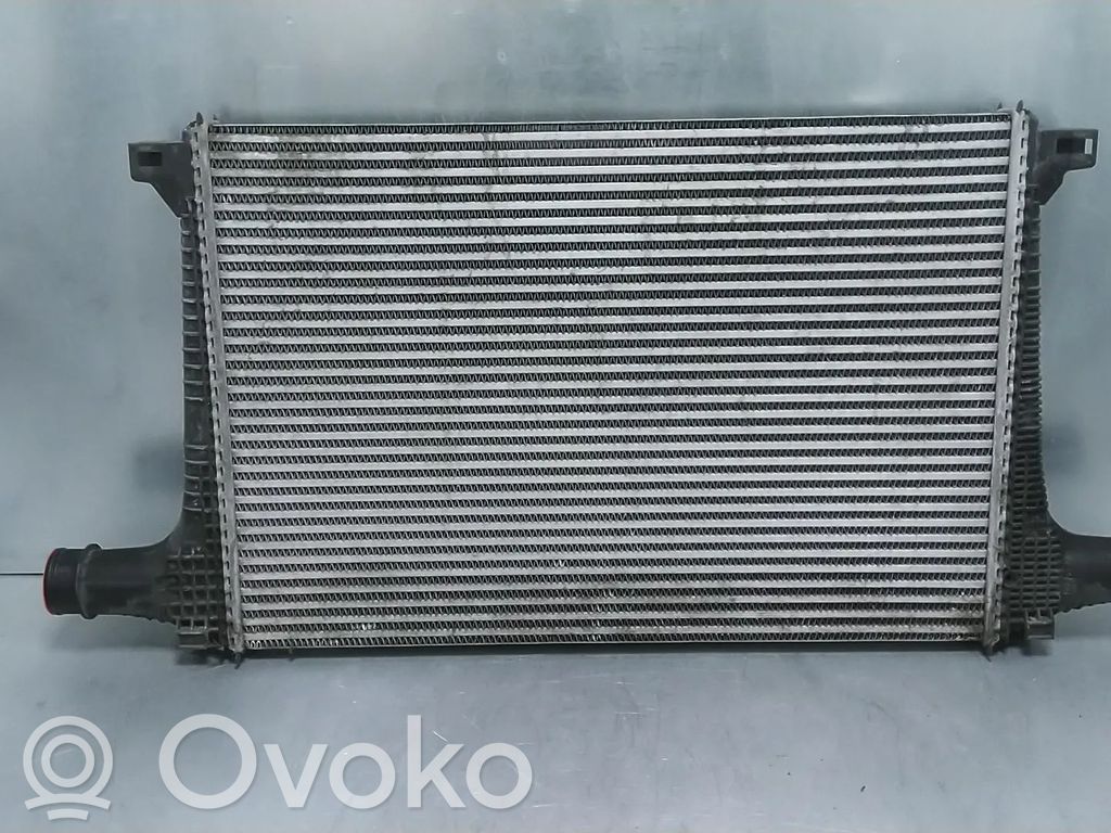 Audi Q7 4M Interkūlerio radiatorius 