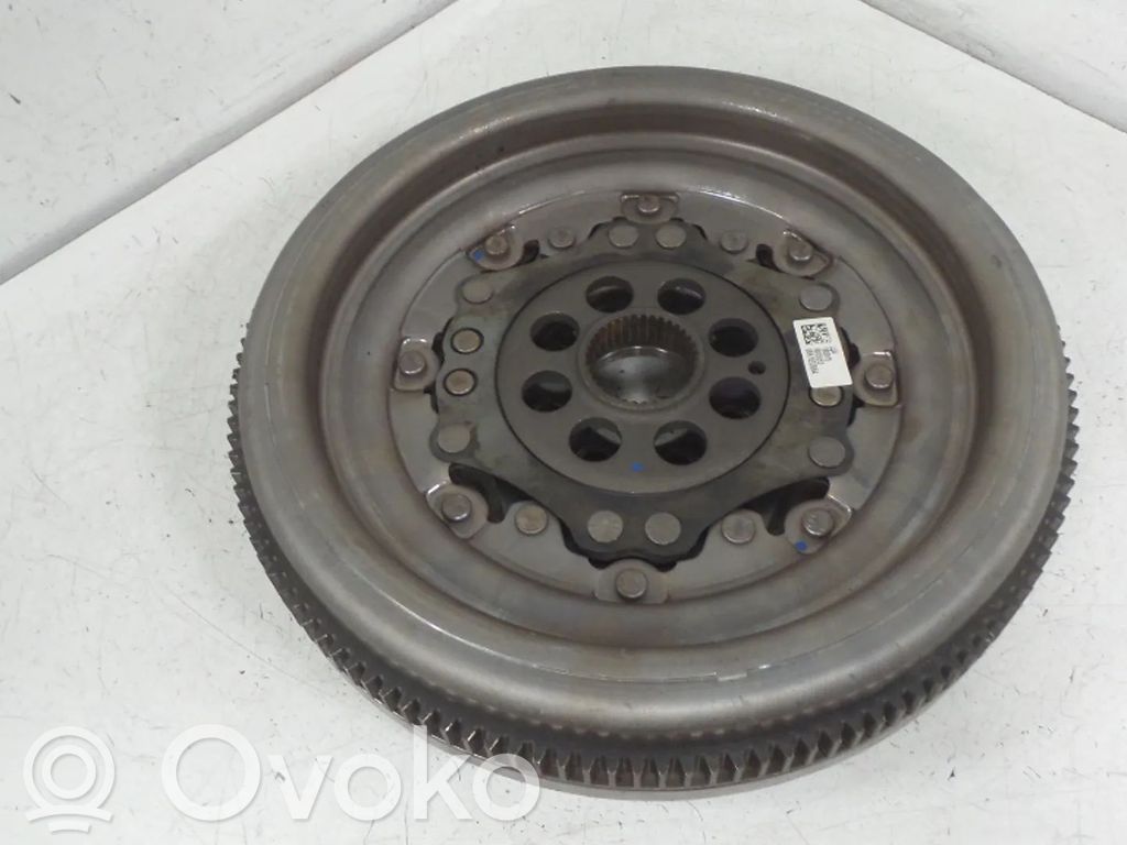 Vauhtipyörä   06K105266A