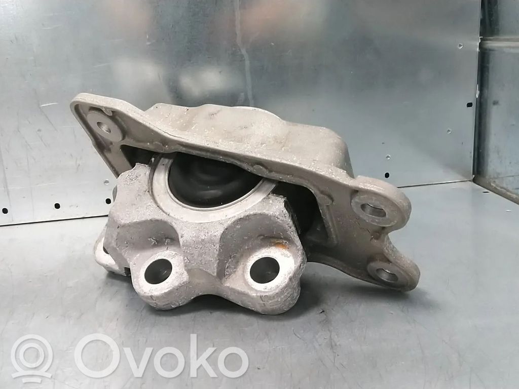 Volvo XC60 Soporte de montaje del motor 
