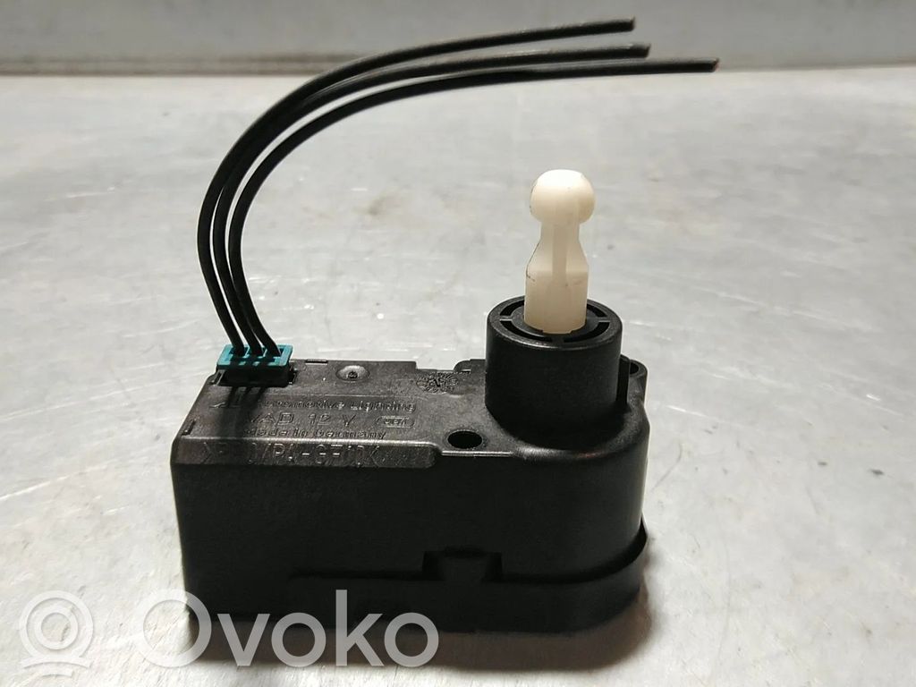 Opel Zafira B Motor reglare nivel far 