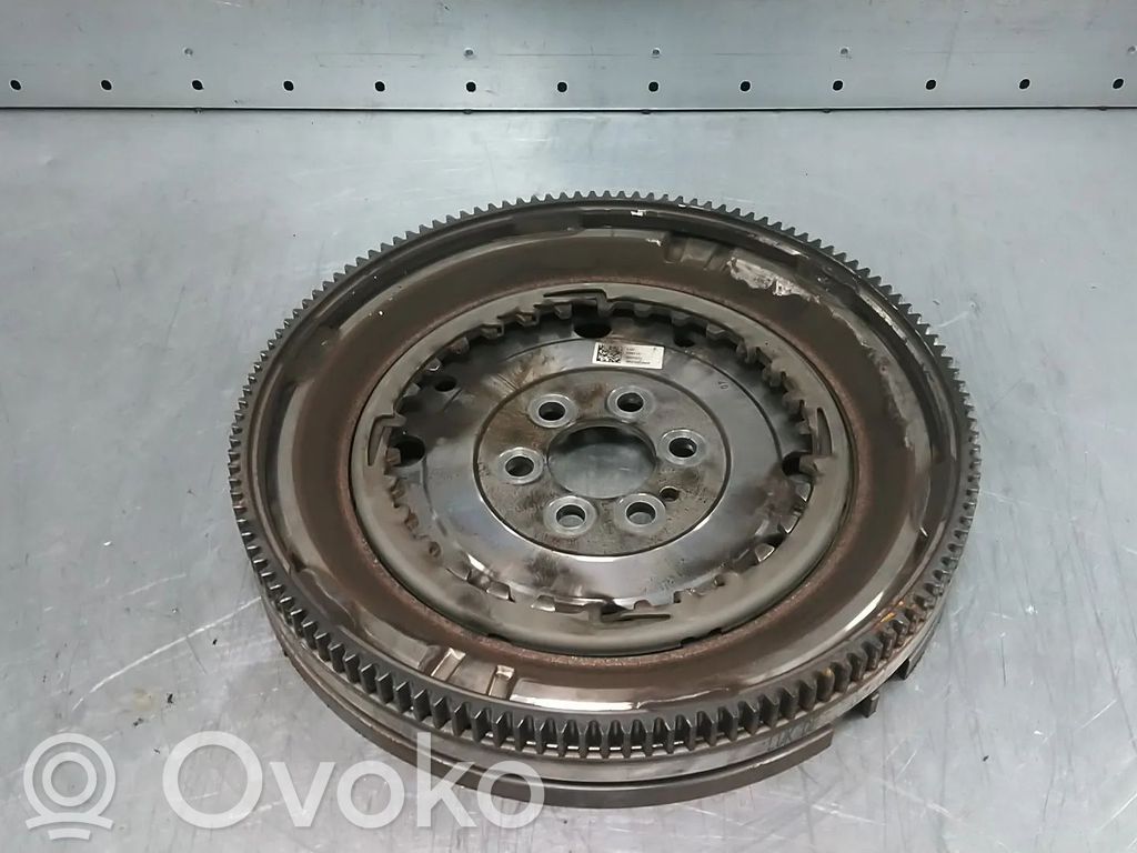 Volkswagen Golf VII Volanta ambreiaj 